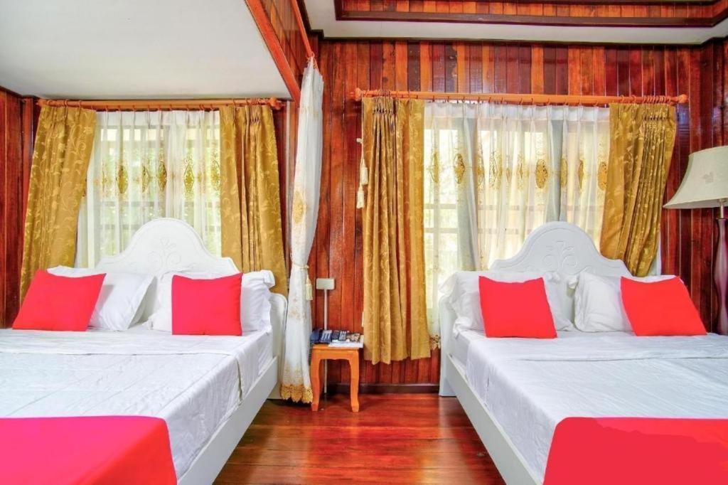 Thaiasia Goldensea Resort Phra Nakhon Si Ayutthaya Exterior photo