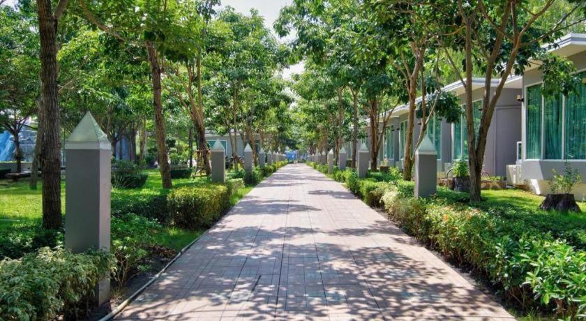 Thaiasia Goldensea Resort Phra Nakhon Si Ayutthaya Exterior photo